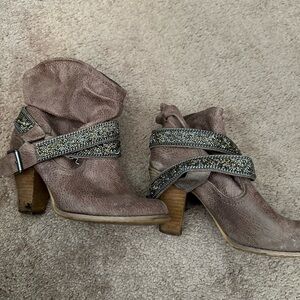 Not Rated Taupe Ankle Boots with Glitter Straps size 8.5